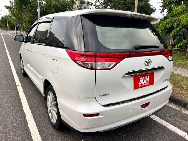 一手車豪華版/原廠保養/原鈑件/360環景/後座影音/第三排座椅電動收折/電滑門/電尾門  第5張相片