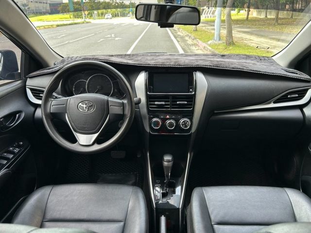 經濟代步車首選/雙安/倒車顯影/皮椅/電動收折照後鏡/可全額貸款  第8張相片
