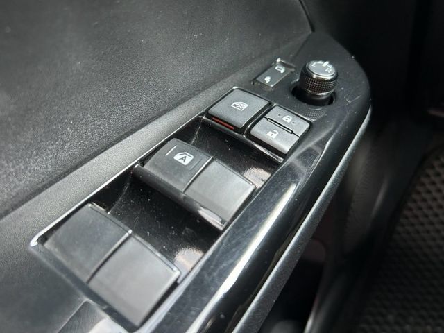 經濟代步車首選/雙安/倒車顯影/皮椅/電動收折照後鏡/可全額貸款  第15張相片