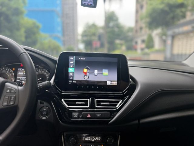 2022年SUZUKI 1.4 SX4 ALL GRIP 僅跑4萬公里  / 全景天窗 / 跟車  第10張相片