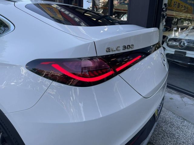 M-BENZ賓士 GLC300  第19張相片
