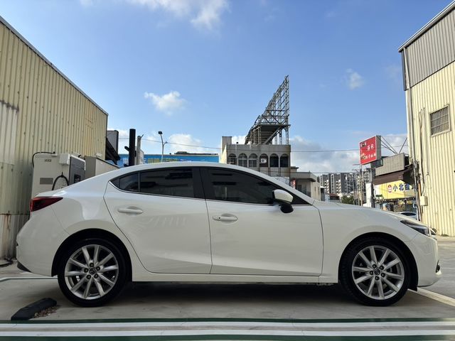 MAZDA馬自達 MAZDA 3  第6張相片