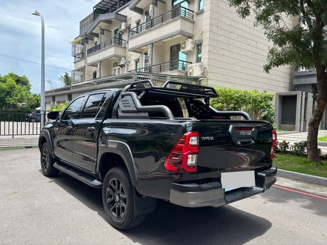 TOYOTA豐田 HILUX  第3張相片