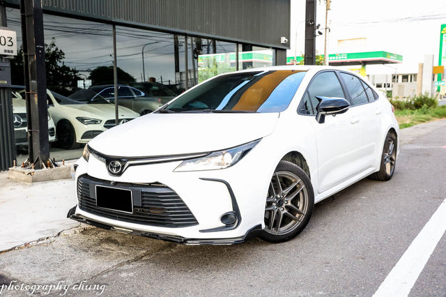 TOYOTA豐田 ALTIS  第1張相片