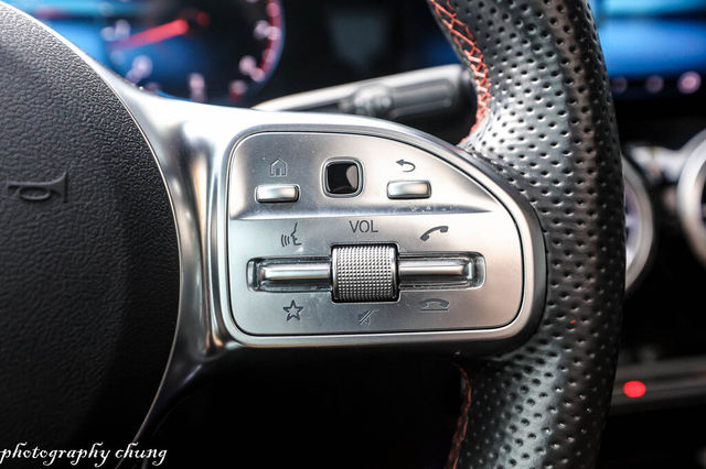 M-BENZ賓士 GLA250  第15張相片