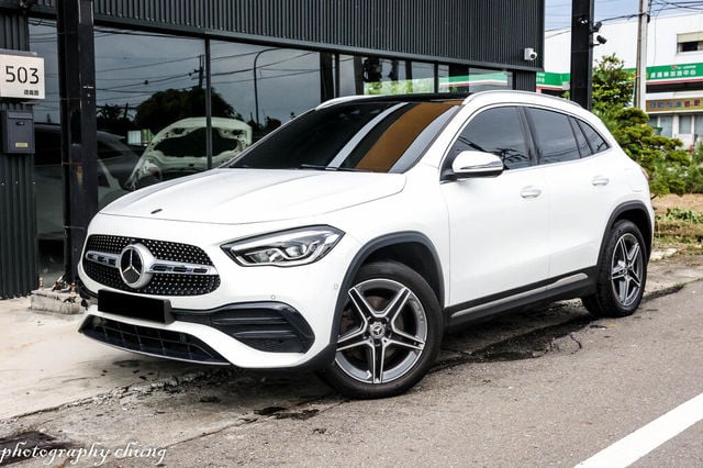 M-BENZ賓士 GLA250  第1張相片