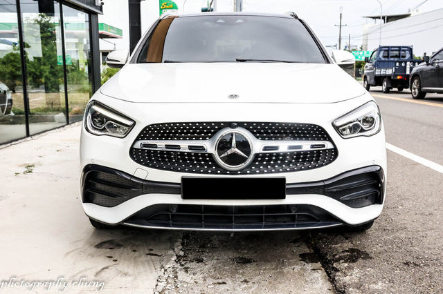 M-BENZ賓士 GLA250  第3張相片