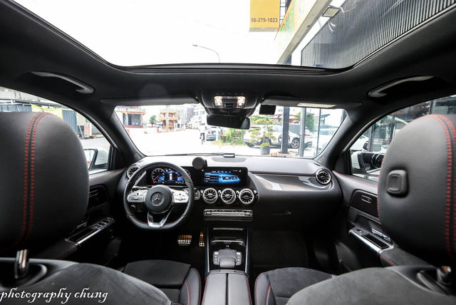 M-BENZ賓士 GLA250  第4張相片