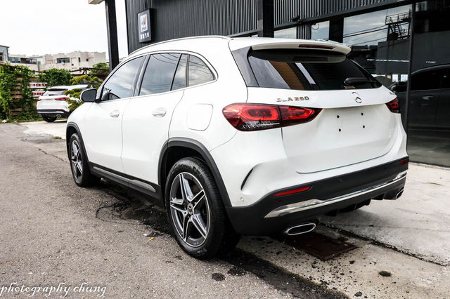 M-BENZ賓士 GLA250  第6張相片