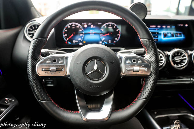 M-BENZ賓士 GLA250  第11張相片
