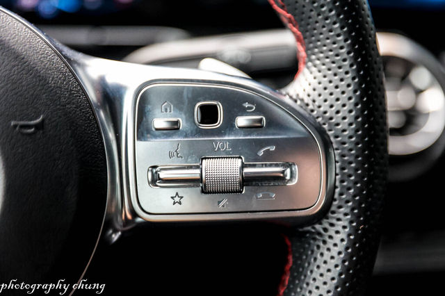 M-BENZ賓士 GLA250  第13張相片