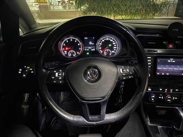 VOLKSWAGEN福斯 GOLF  第7張相片