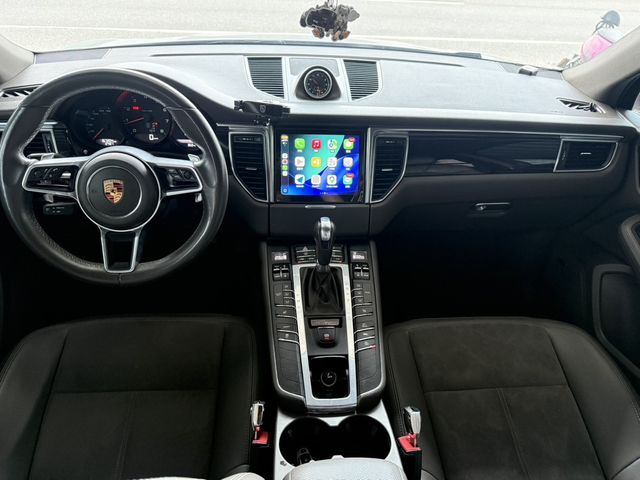 PORSCHE保時捷 MACAN  第7張相片