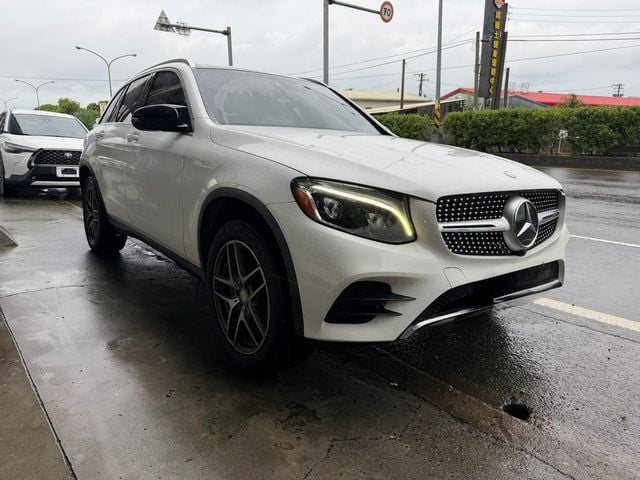 M-BENZ賓士 GLC300  第1張相片