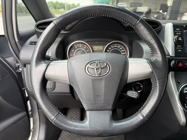 TOYOTA豐田 WISH  第12張相片