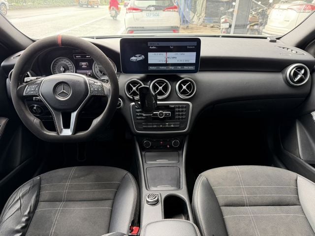 M-BENZ賓士 A200  第11張相片