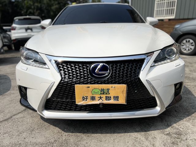 LEXUS凌志 CT200H  第5張相片