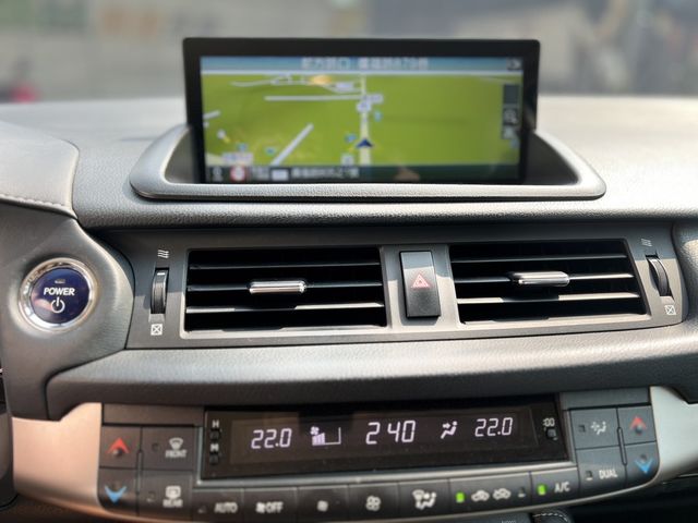 LEXUS凌志 CT200H  第11張相片
