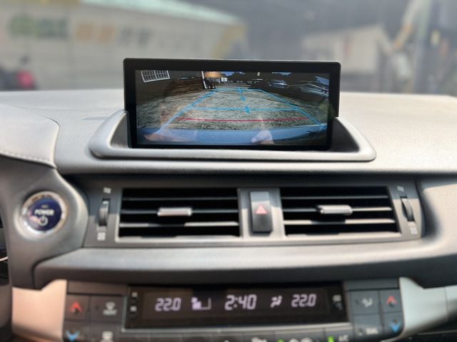 LEXUS凌志 CT200H  第12張相片