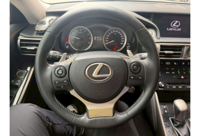 2013年 IS250 一手車 原版件 實跑4萬3  第9張相片