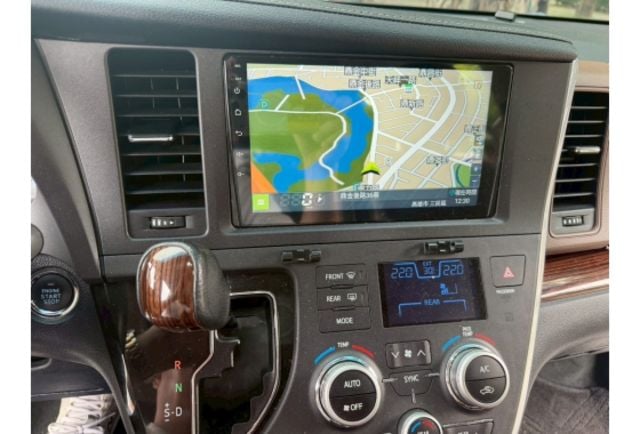 2016年 SIENNA 頂級版 新車290萬  第8張相片