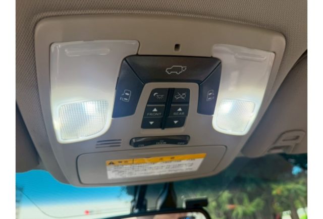 2016年 SIENNA 頂級版 新車290萬  第16張相片