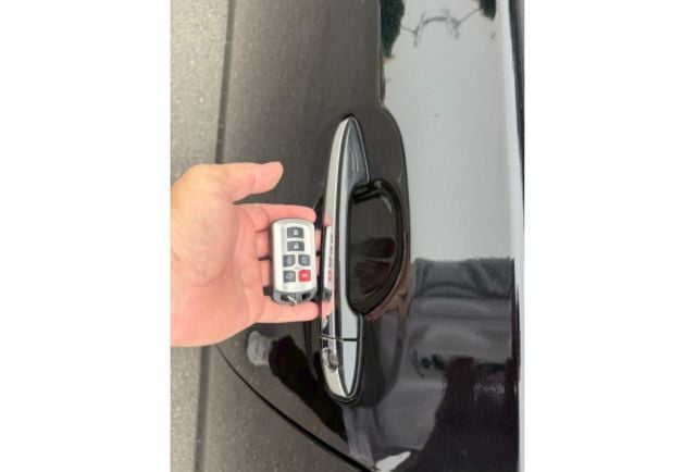 2016年 SIENNA 頂級版 新車290萬  第17張相片