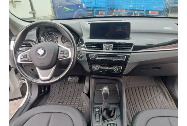 2017年 BMW X1 1.5 一手車 實跑8萬4 原版件 加裝安卓機  第6張相片