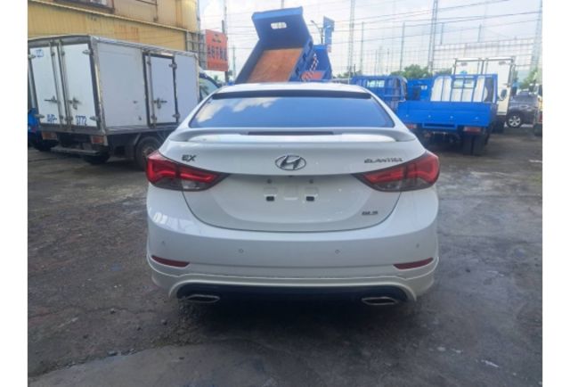2015年 現代 ELANTRA 實跑9萬8  第18張相片