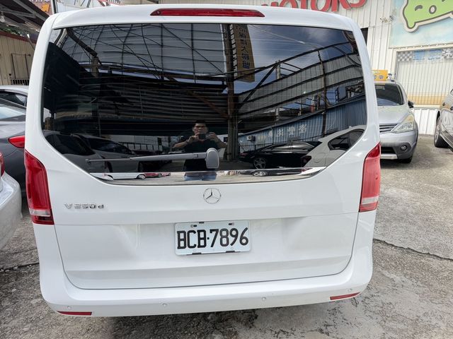 M-BENZ賓士 V250 D  第5張相片
