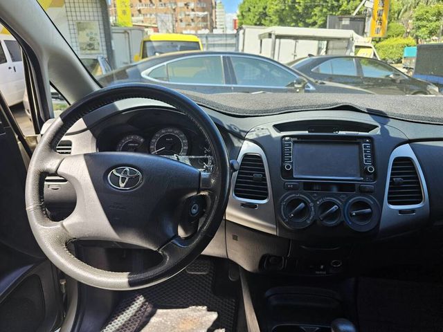 TOYOTA豐田 INNOVA  第7張相片