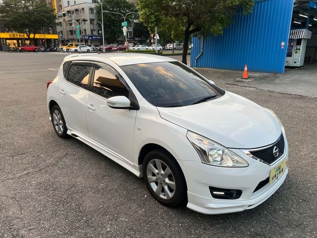 NISSAN日產 TIIDA  第6張相片