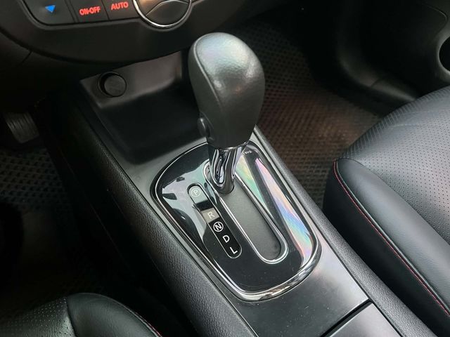 NISSAN日產 TIIDA  第19張相片