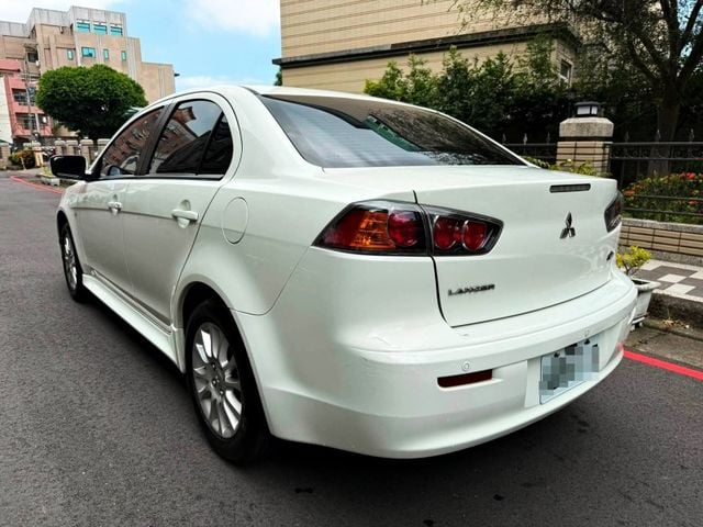 三菱 2013年 FORTIS IO版 鯊魚頭優質代步車  第5張相片