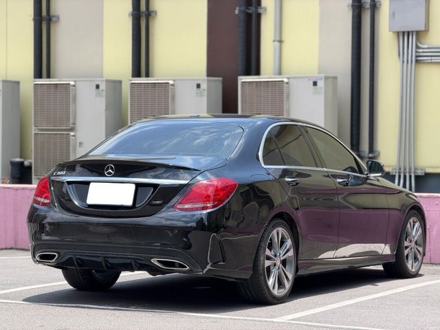 M-BENZ賓士 C300  第2張相片