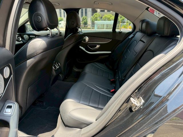 M-BENZ賓士 C300  第4張相片