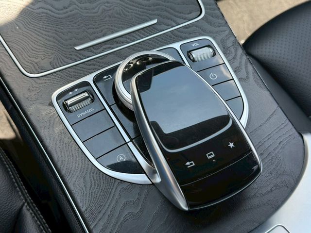 M-BENZ賓士 C300  第13張相片