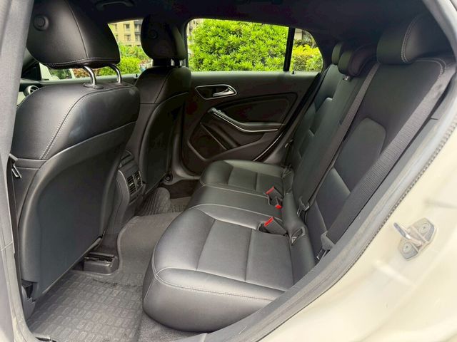 M-BENZ賓士 CLA200 SHOOTING BRAKE  第4張相片