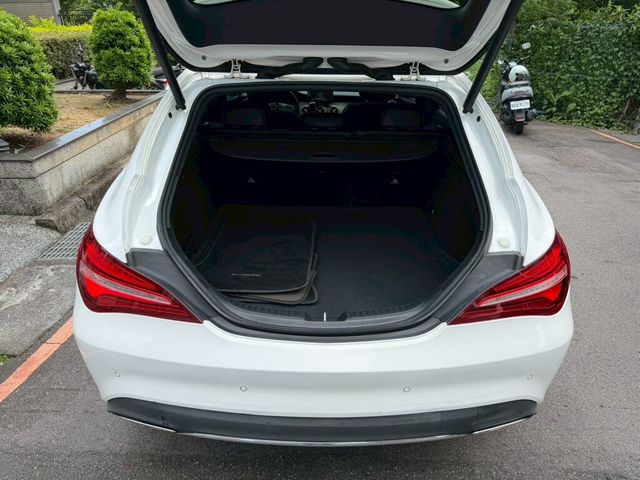 M-BENZ賓士 CLA200 SHOOTING BRAKE  第7張相片