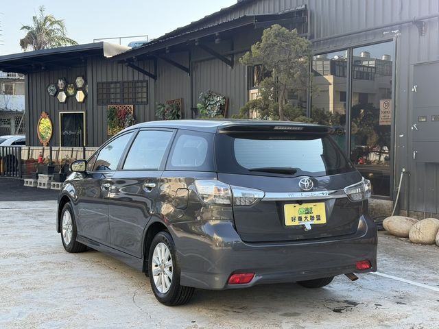 TOYOTA豐田 WISH  第2張相片