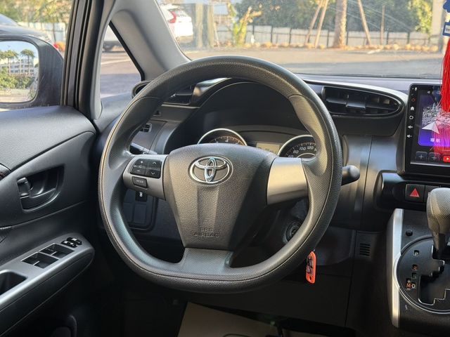 TOYOTA豐田 WISH  第9張相片