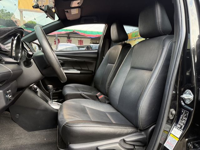 TOYOTA豐田 YARIS  第3張相片