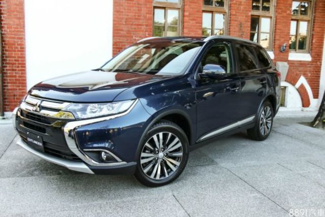 MITSUBISHI三菱 OUTLANDER  第2張相片