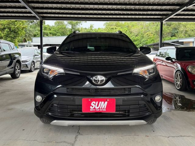 TOYOTA RAV4/抬頭顯示器/車道偏移警示/定速/原鈑件/倒車顯影  第2張相片