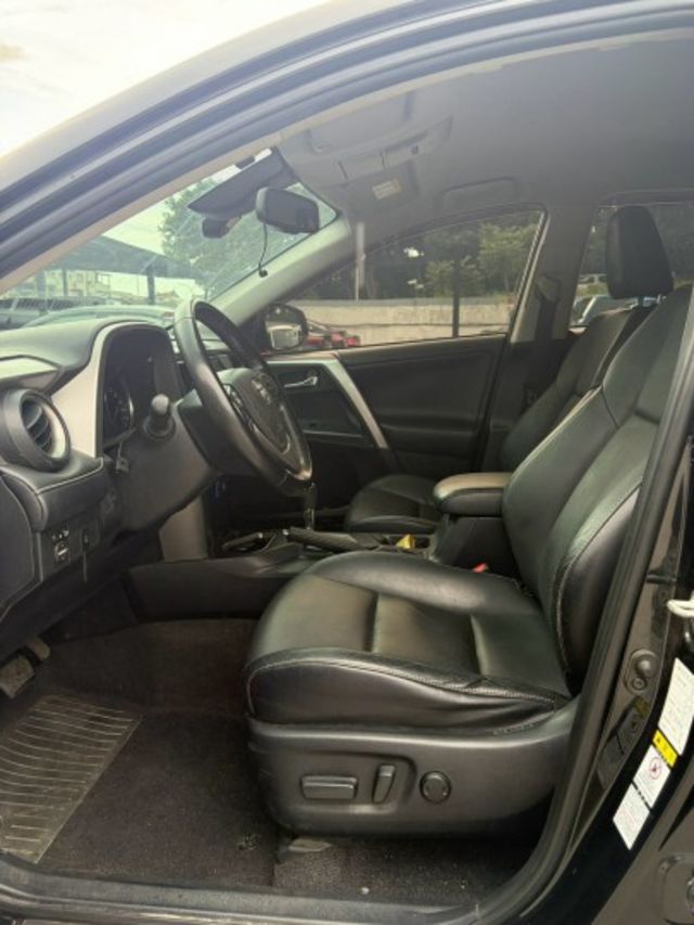 TOYOTA RAV4/抬頭顯示器/車道偏移警示/定速/原鈑件/倒車顯影  第9張相片