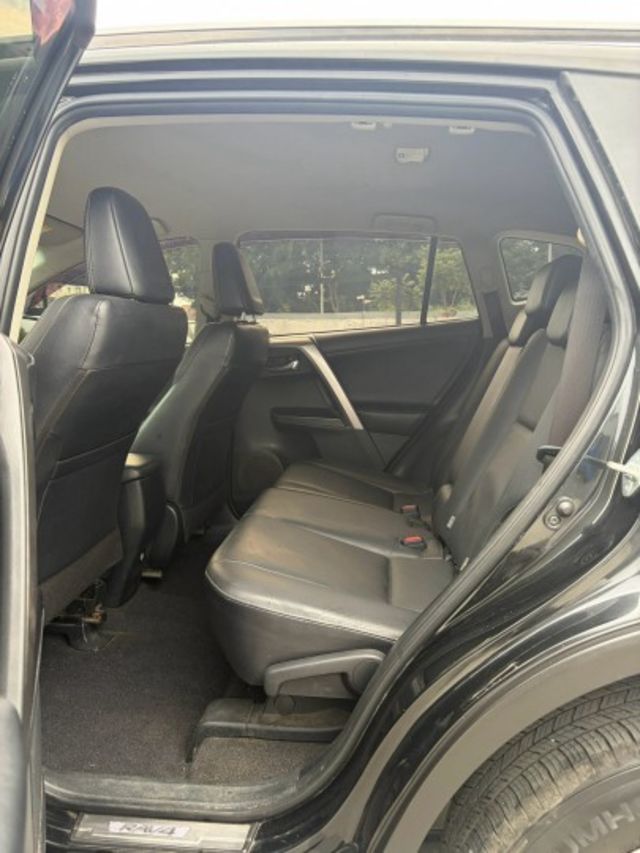 TOYOTA RAV4/抬頭顯示器/車道偏移警示/定速/原鈑件/倒車顯影  第10張相片