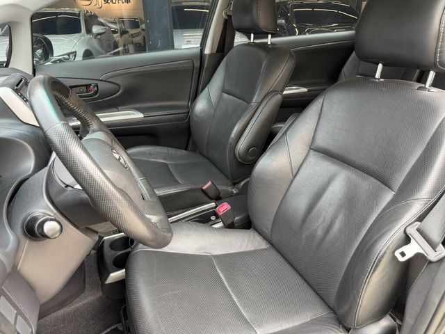 TOYOTA豐田 WISH  第7張相片
