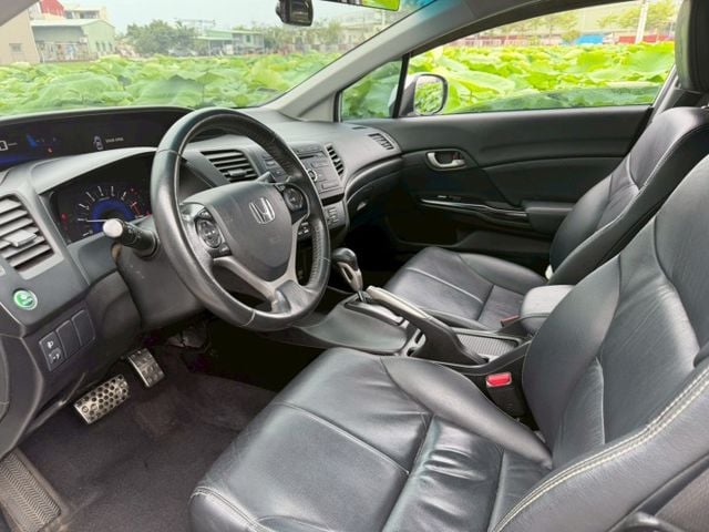 CIVIC  第4張相片