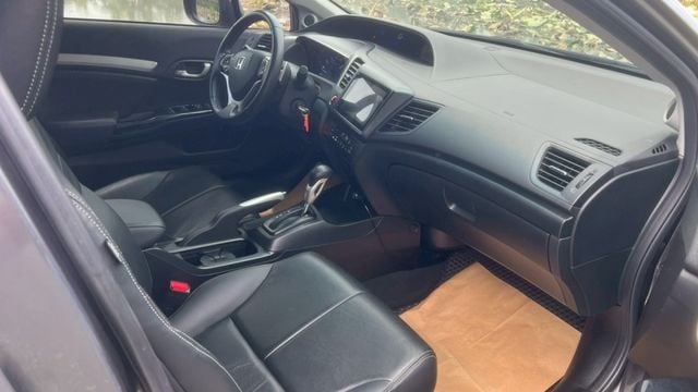 CIVIC  第10張相片