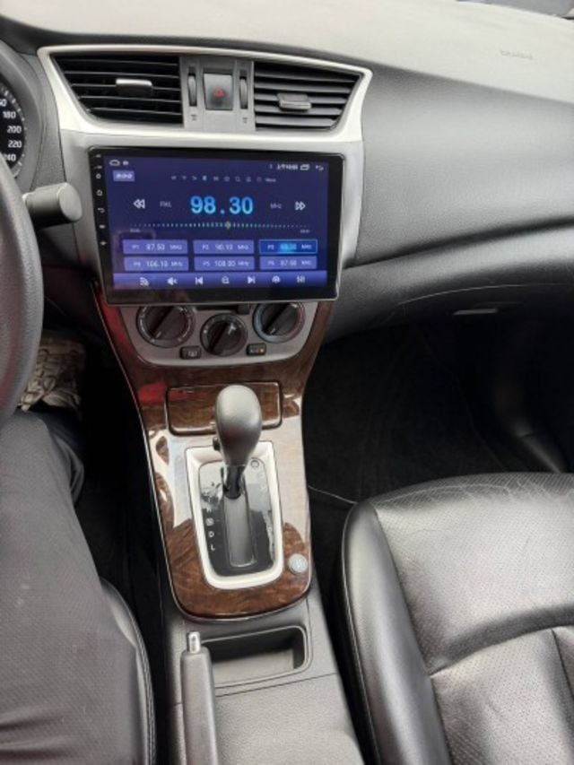 2014年 SENTRA 1.8  傳奇版 加裝安卓機(實際配備以現場實車為準)  第9張相片